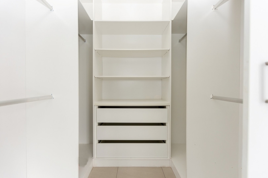 5 Bedroom Property for Sale in Calypso Beach Western Cape